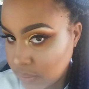 Meet your Posher, Latisha